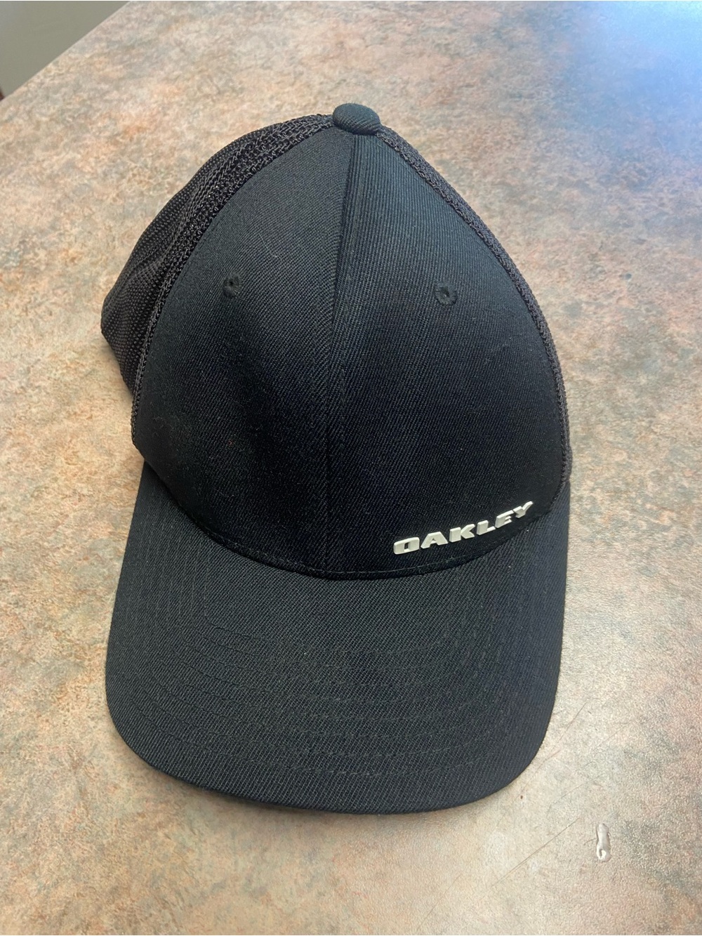 Oakley hat